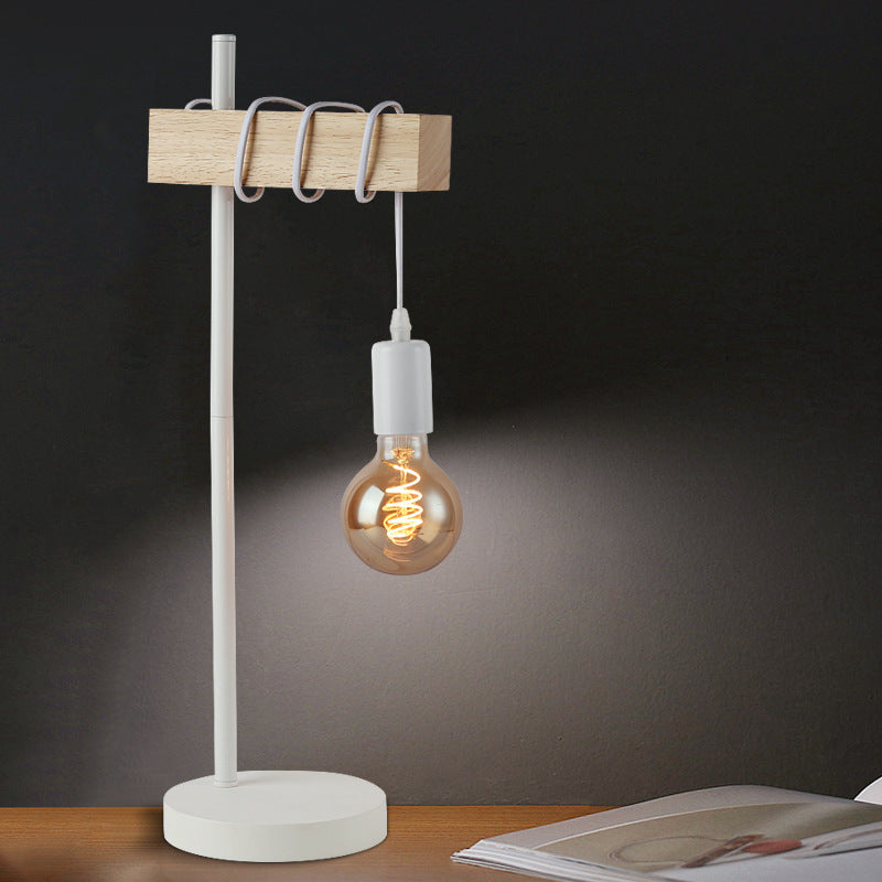 Creative Iron Pipe Industrial Retro Coffee Bar Desk Decoration Lamp