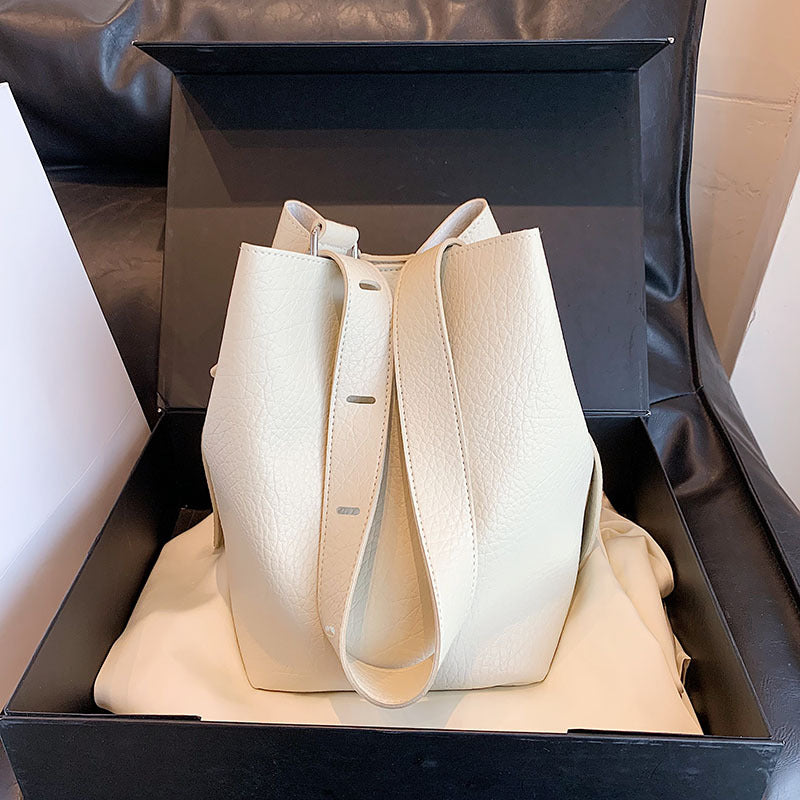 Versatile Large Capacity Portable Commuter Bag